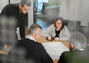 HAV Design-people-meeting-office